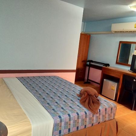 Phi Phi Coralbay Hotel Buitenkant foto