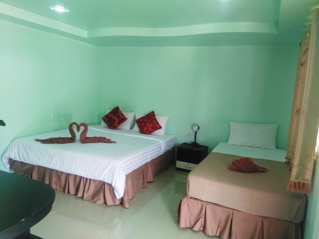 Phi Phi Coralbay Hotel Buitenkant foto
