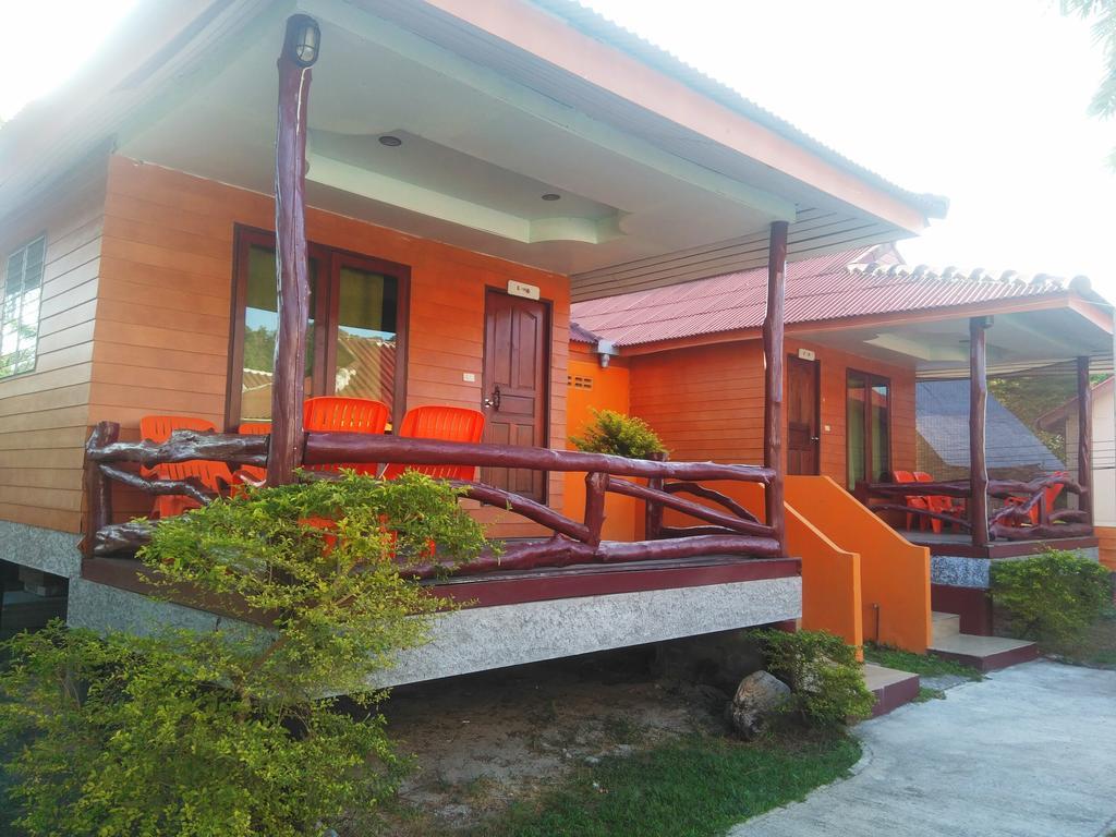 Phi Phi Coralbay Hotel Buitenkant foto