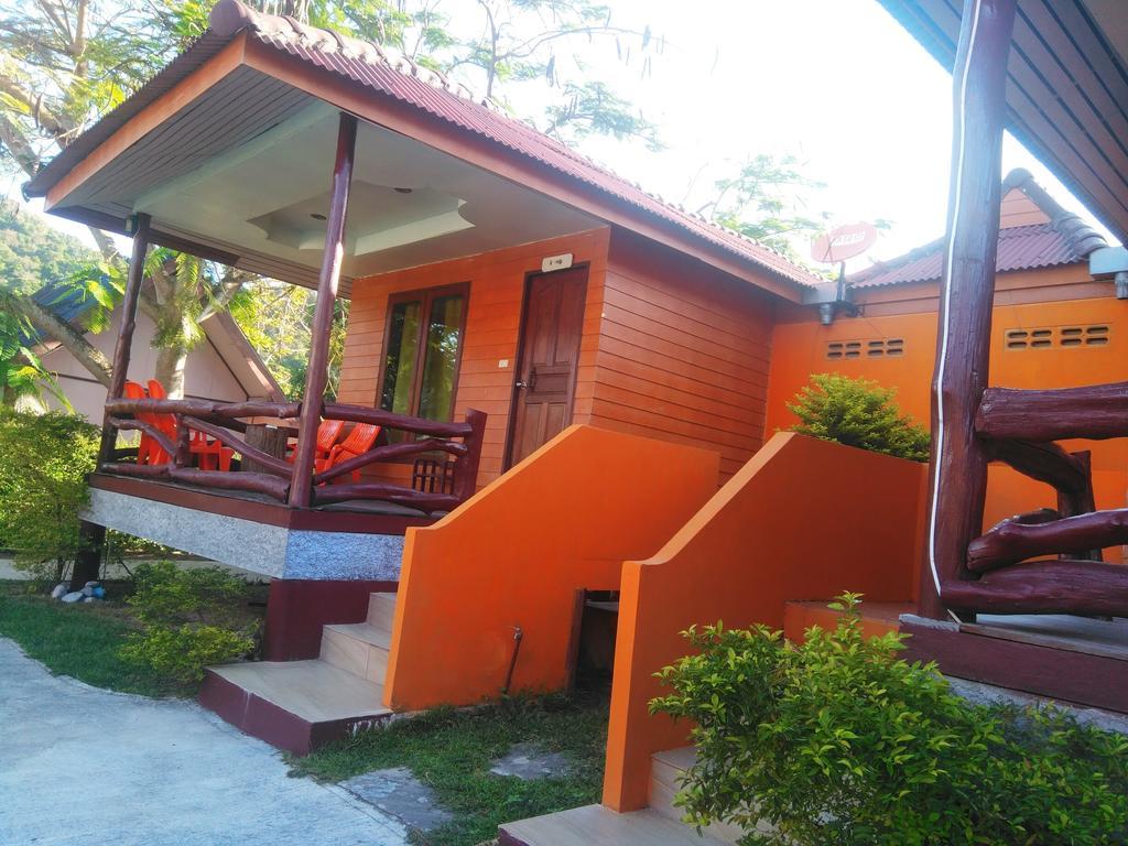 Phi Phi Coralbay Hotel Buitenkant foto