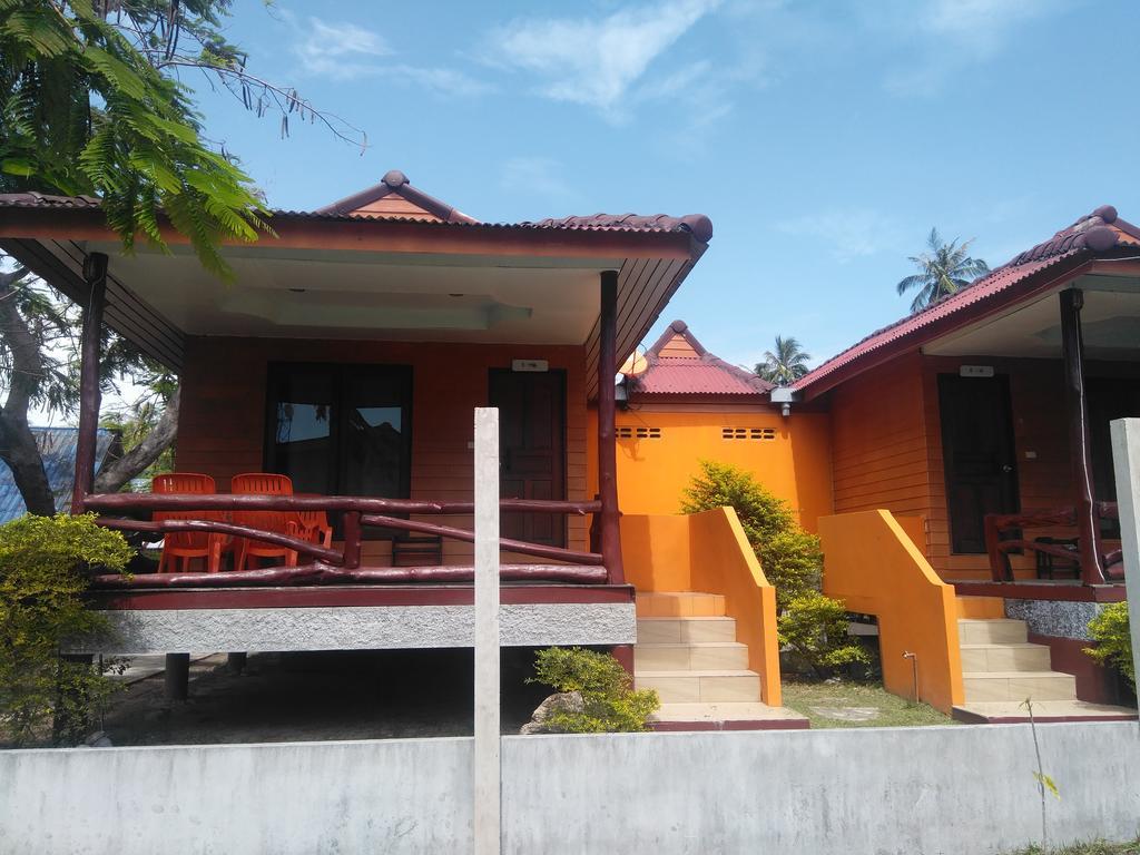 Phi Phi Coralbay Hotel Buitenkant foto