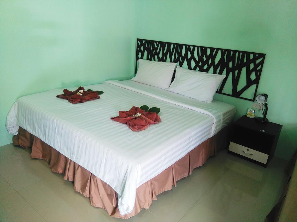 Phi Phi Coralbay Hotel Buitenkant foto