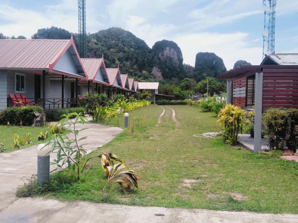 Phi Phi Coralbay Hotel Buitenkant foto