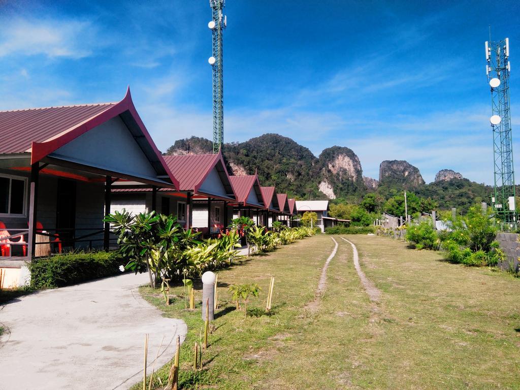 Phi Phi Coralbay Hotel Buitenkant foto
