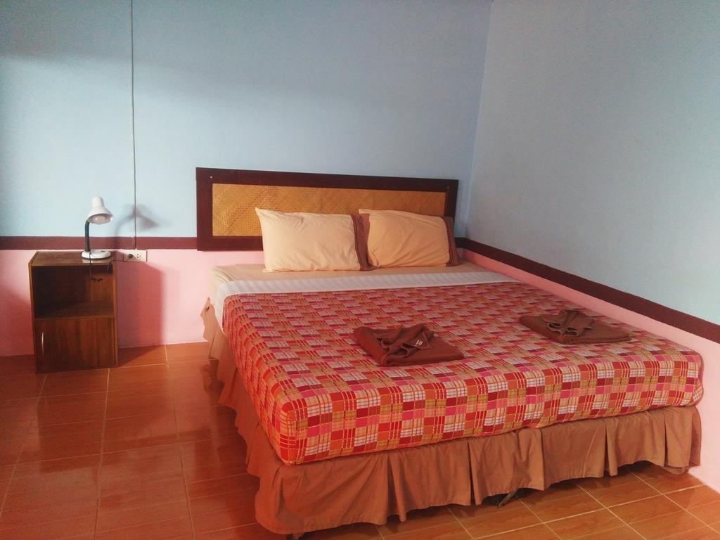 Phi Phi Coralbay Hotel Buitenkant foto