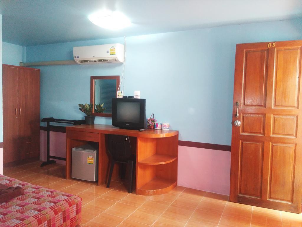 Phi Phi Coralbay Hotel Buitenkant foto