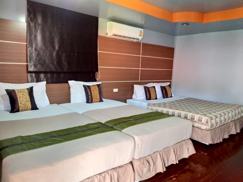 Phi Phi Coralbay Hotel Buitenkant foto